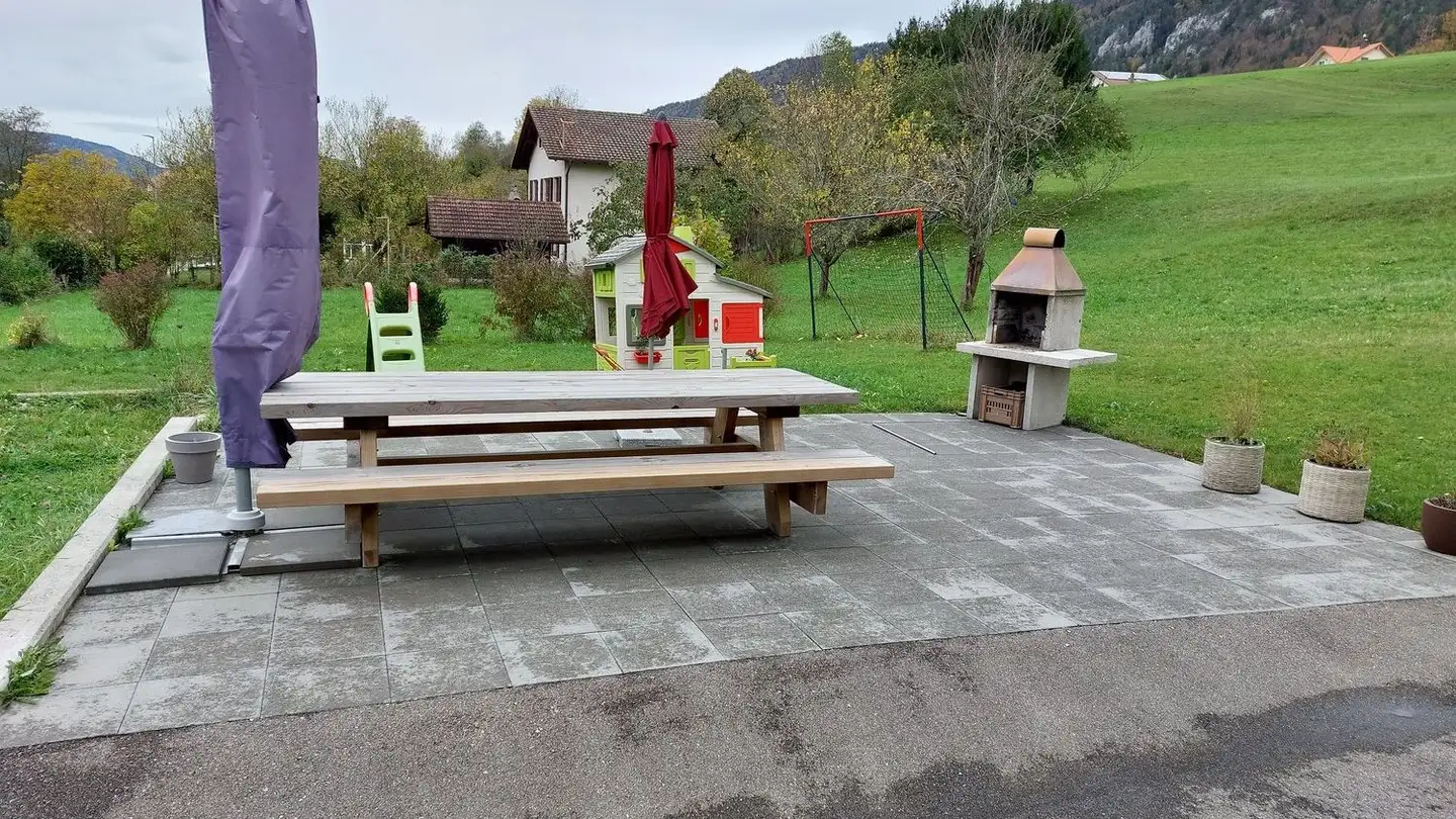 Appartement à louer - Sous Coaras 11, 2747 Corcelles BE