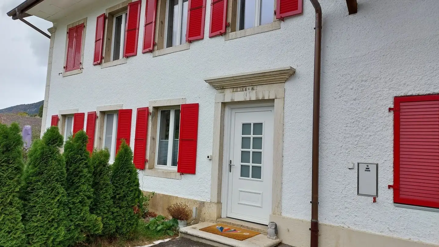 Appartement à louer - Sous Coaras 11, 2747 Corcelles BE - Photo 2