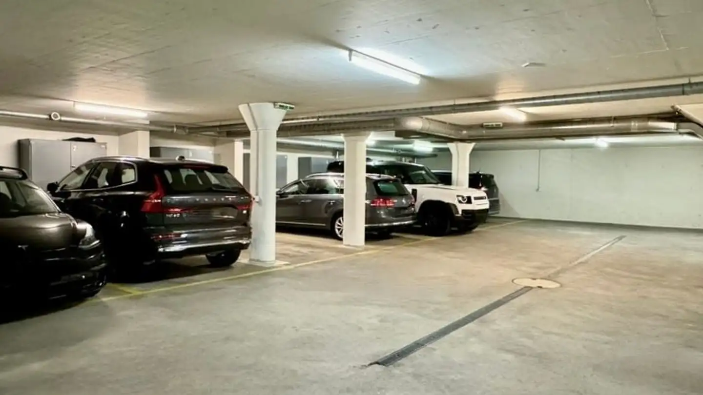 Place de parking souterraine à louer - Zimmergasse 9, 8008 Zürich - Photo 2