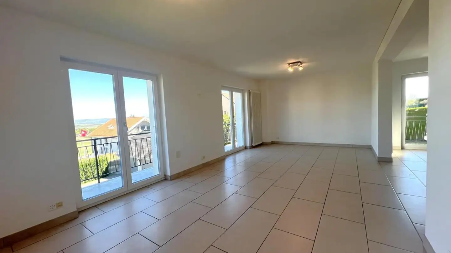 Single house for rent - 1169 Yens - Photo 4