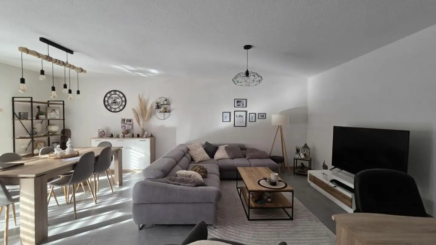 Apartment for rent - Route Du Simplon, 1907 Saxon - Photo 2