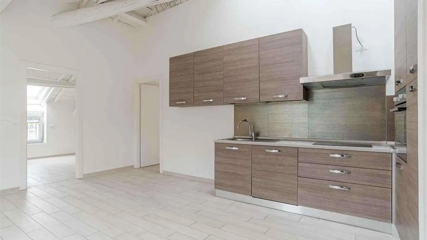 Residential building for sale - 6828 Balerna - Photo 3