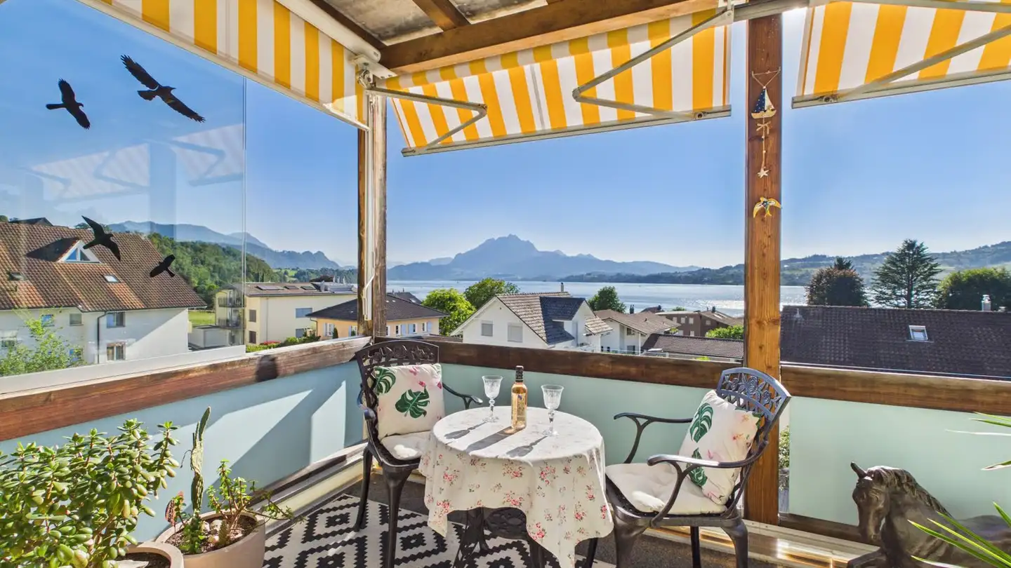 Attic flat for sale - Lohrihof 9, 6404 Greppen