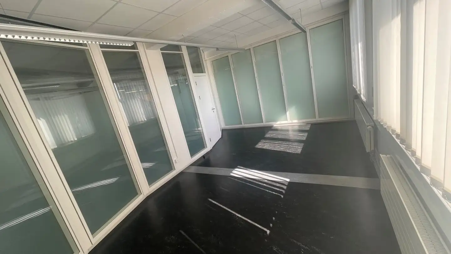 Bürofläche mieten - Lagerstrasse 41, 3360 Herzogenbuchsee - Foto 2