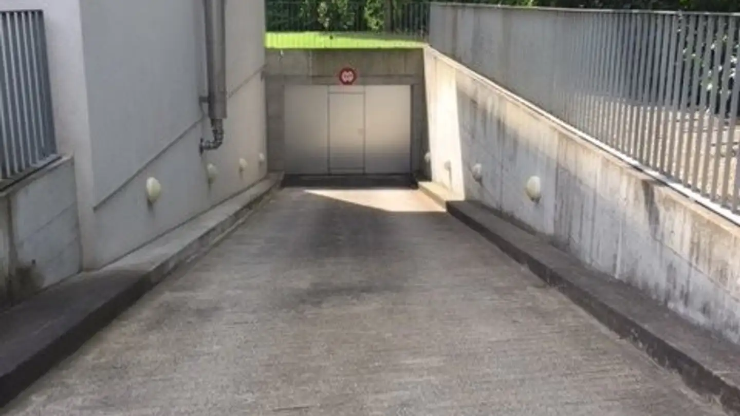 Parcheggio sotterraneo in affitto - Dianastrasse 12, 4310 Rheinfelden - Photo 2