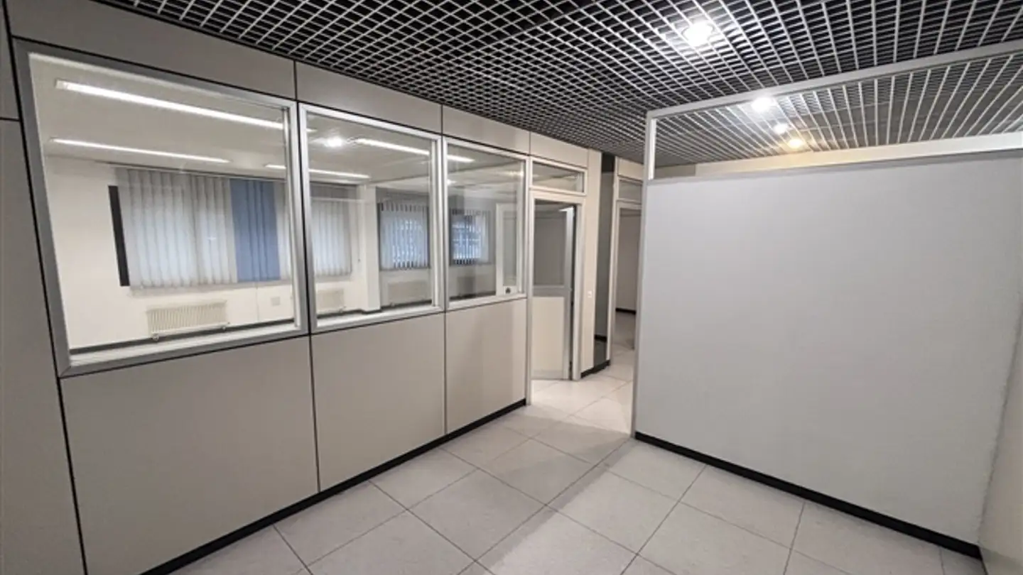 Bureau à louer - Via San Gottardo 46, 6593 Cadenazzo - Photo 3