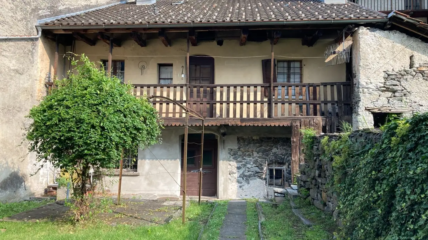 Casa singola in vendita - Piaza 55, 6535 Roveredo GR