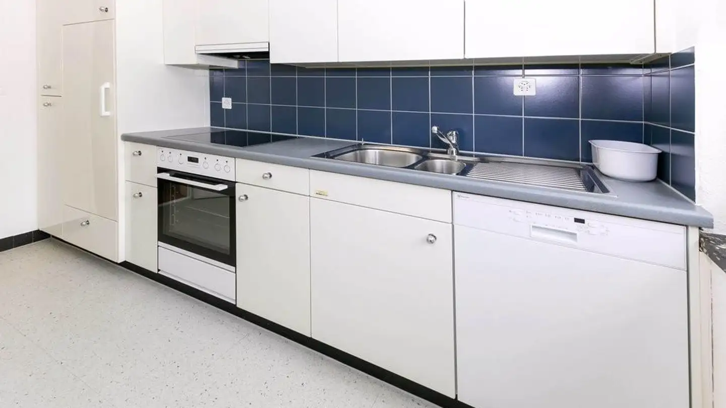 Apartment for rent - Quellenstrasse 9, 8134 Adliswil - Photo 2