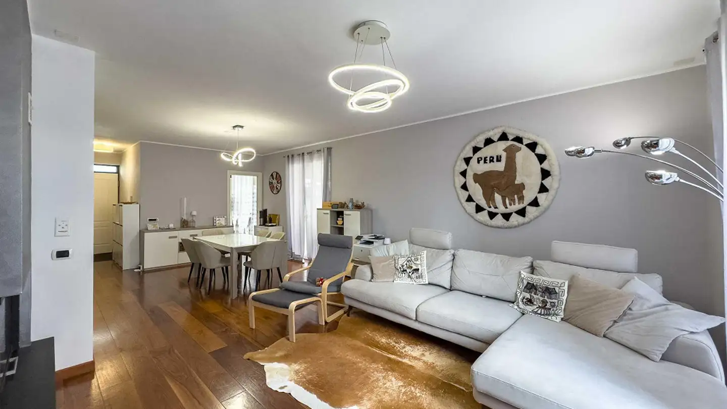 Casa a gradini in vendita - Vicolo Dosso Di Lenasc, 6818 Melano