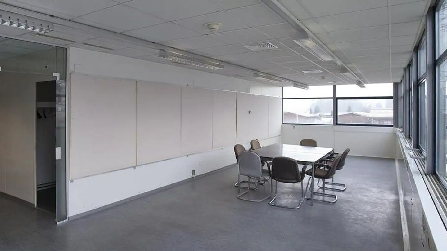 Commercial for rent - Industriestrasse 28, 2545 Selzach