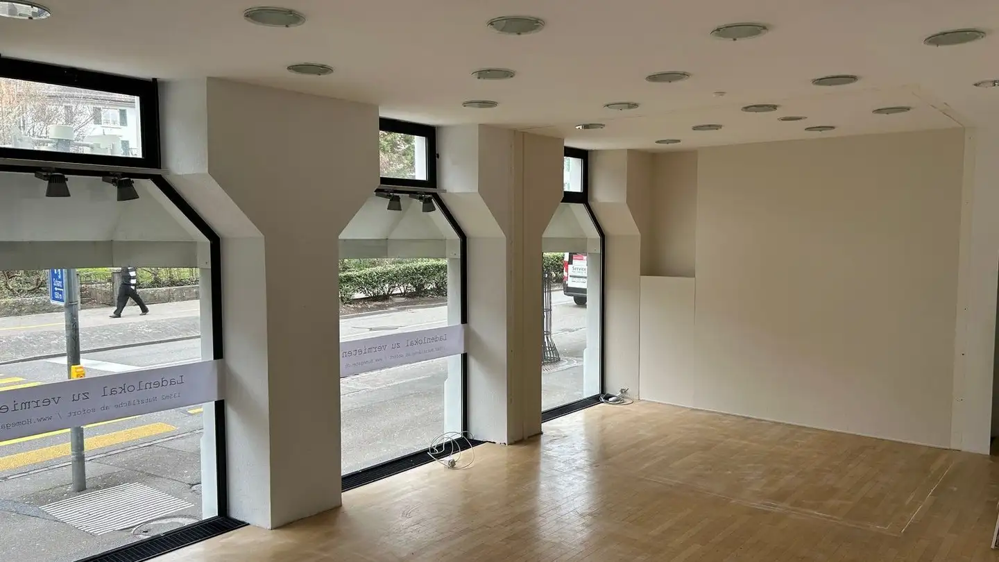 Magasin à louer - Obere Bahnhofstrasse 40, 8640 Rapperswil SG - Photo 2