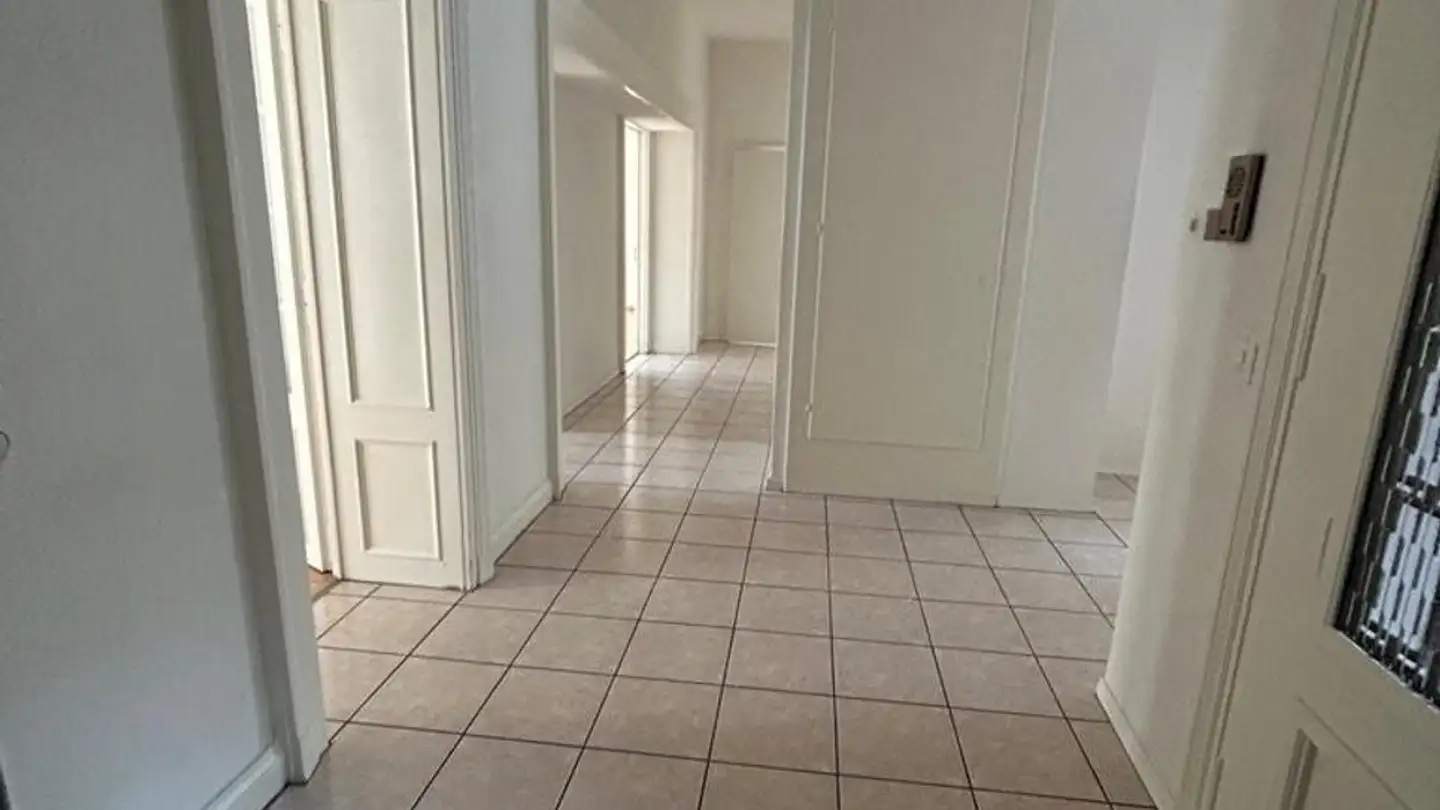 Wohnung mieten - Rue des Billodes 27, 2400 Le Locle - Foto 2