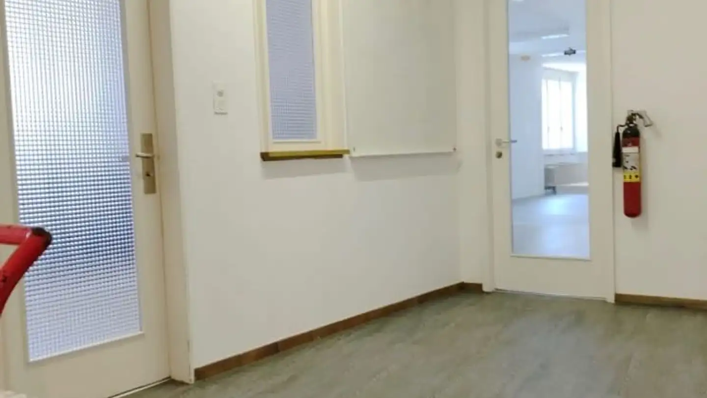 Gewerbe mieten - Venedig-Strasse 34, 4142 Münchenstein - Foto 2