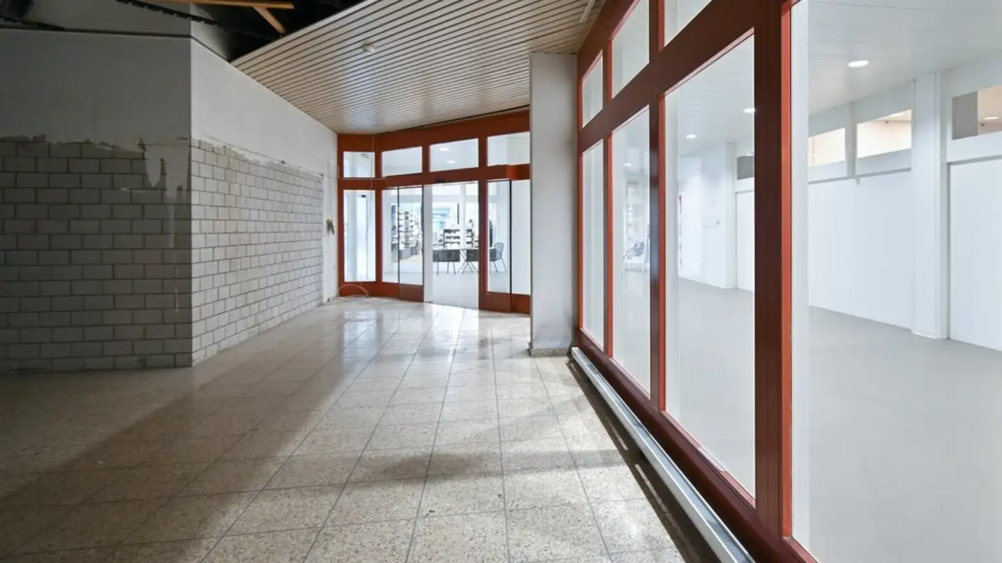 Shop for rent - Friedhofstrasse 2, 5610 Wohlen AG - Photo 3