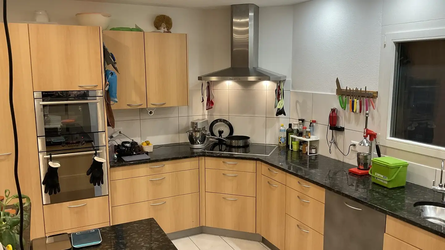 Single house for rent - 6037 Root - Photo 3