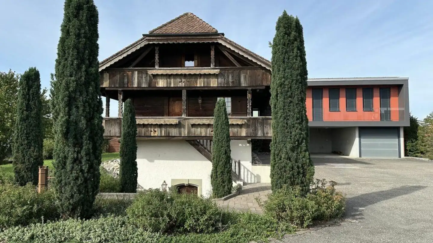 Mixed-use building for rent - Drosselweg 4, 3427 Utzenstorf