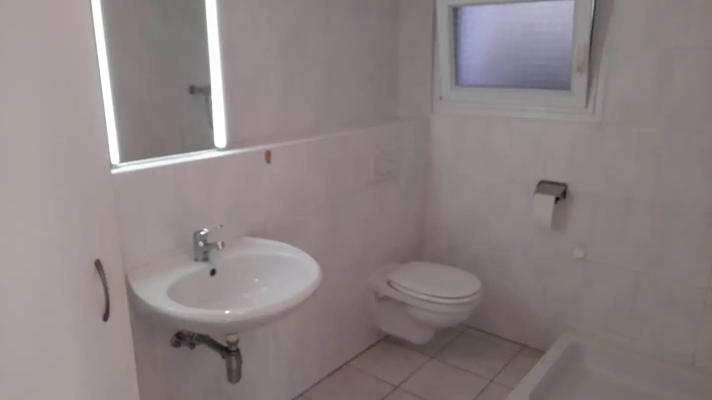 Wohnung mieten - Rue De L'orée 4, 2054 Chézard-St-Martin - Foto 3