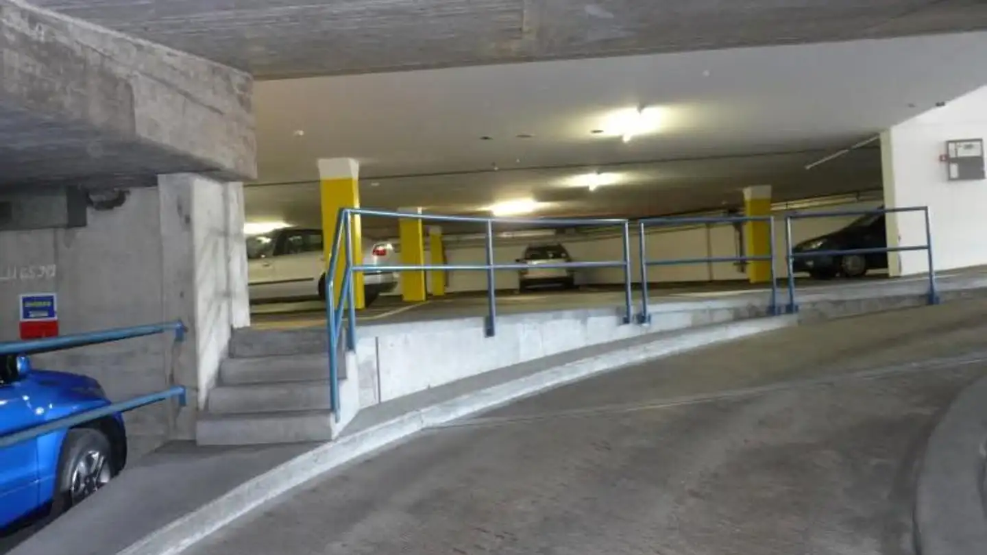 Tiefgaragenstellplatz mieten - Bahnhofstrasse, 4900 Langenthal - Foto 3