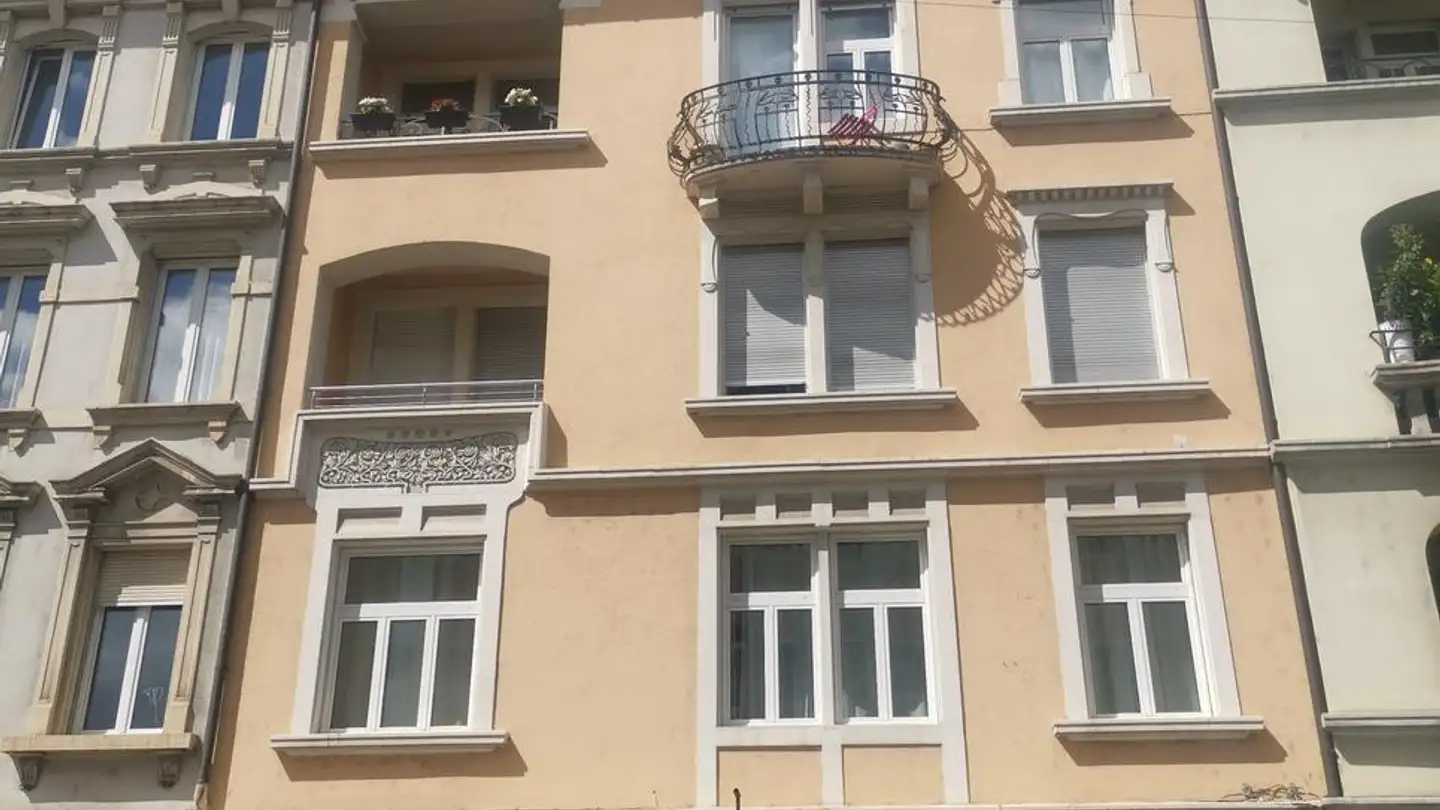 Gewerbe mieten - Avenue De La Gare 38, 2800 Delémont