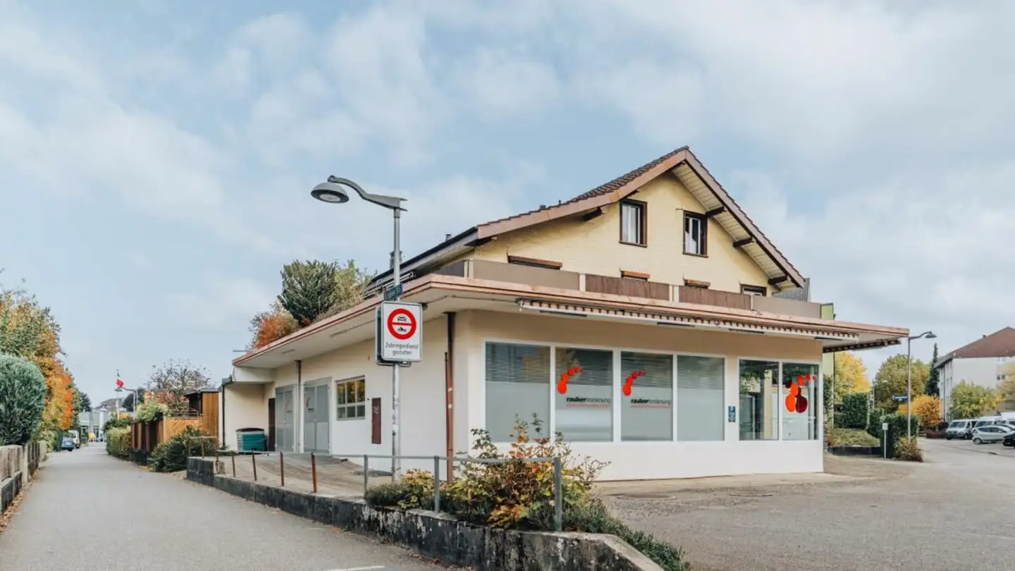 Mixed-use building for sale - Schorenstrasse 6, 4900 Langenthal - Photo 2