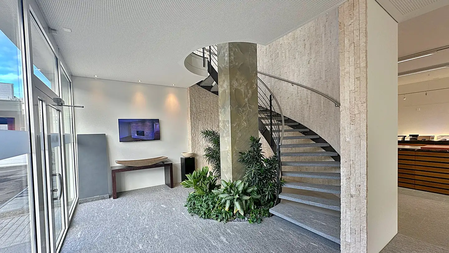 Grand magasin à louer - Höslistrasse 21, 8608 Bubikon