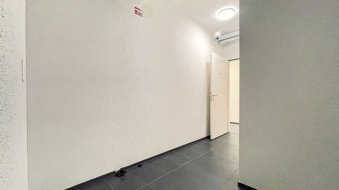 Commercial for rent - 6300 Zug - Photo 4