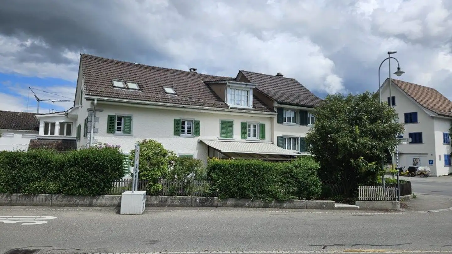 Dachgeschosswohnung mieten - In Der Gass 2, 8627 Grüningen