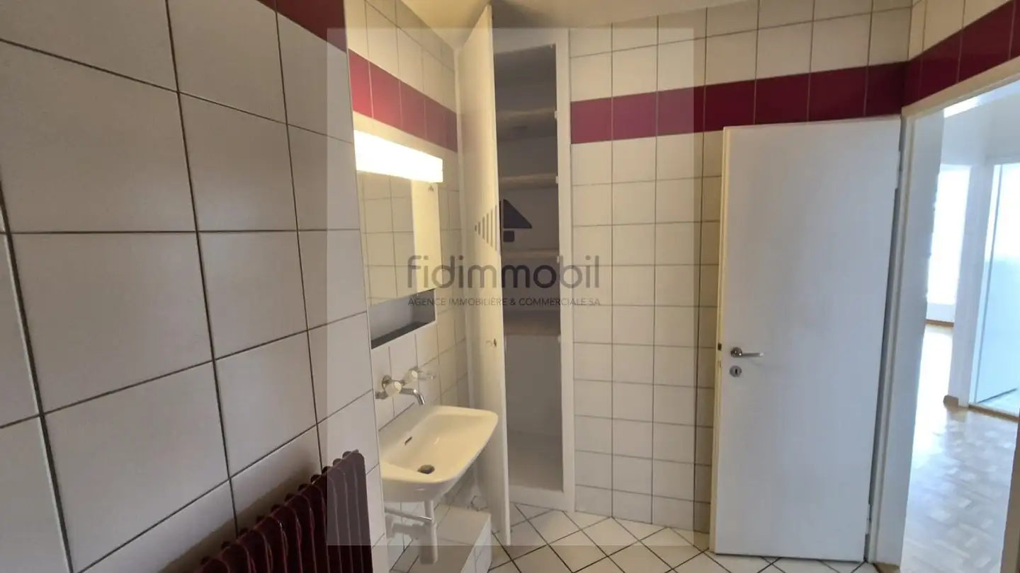 Apartment for rent - Rue Numa-Droz 208, 2300 La Chaux-de-Fonds - Photo 4