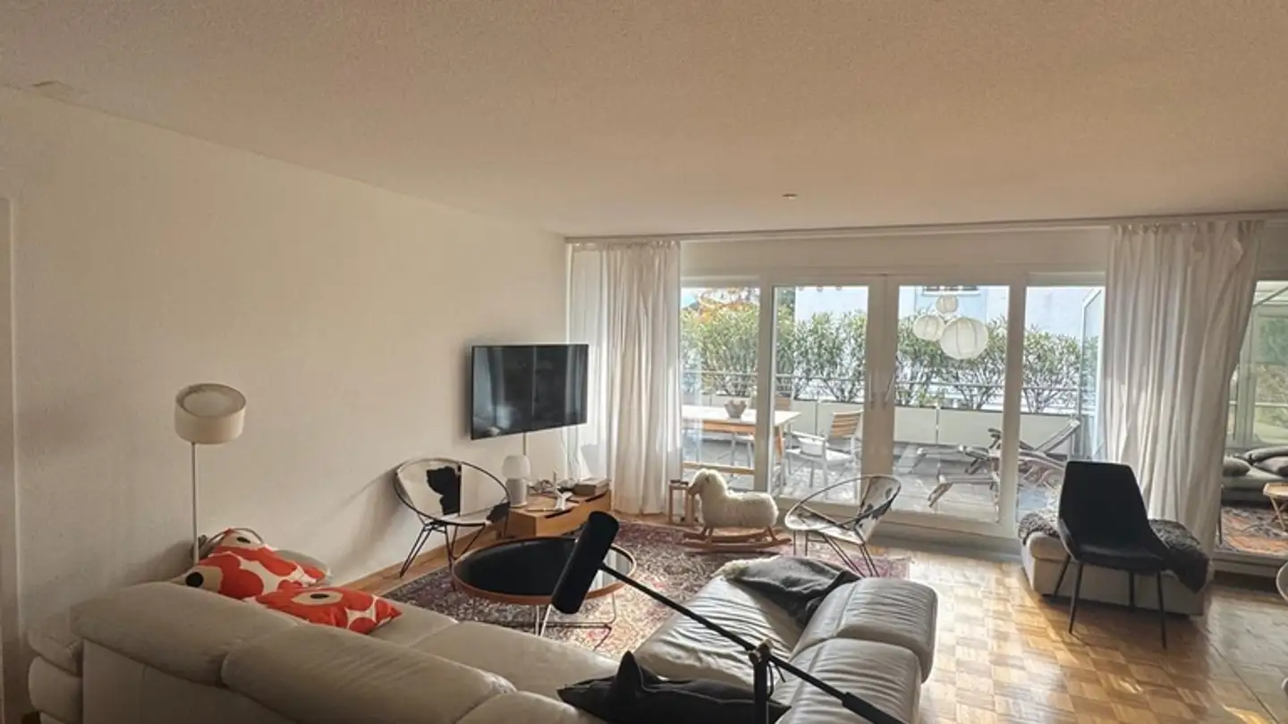 Appartamento in affitto - Chemin De Pierraz-Portay 08, 1009 Pully