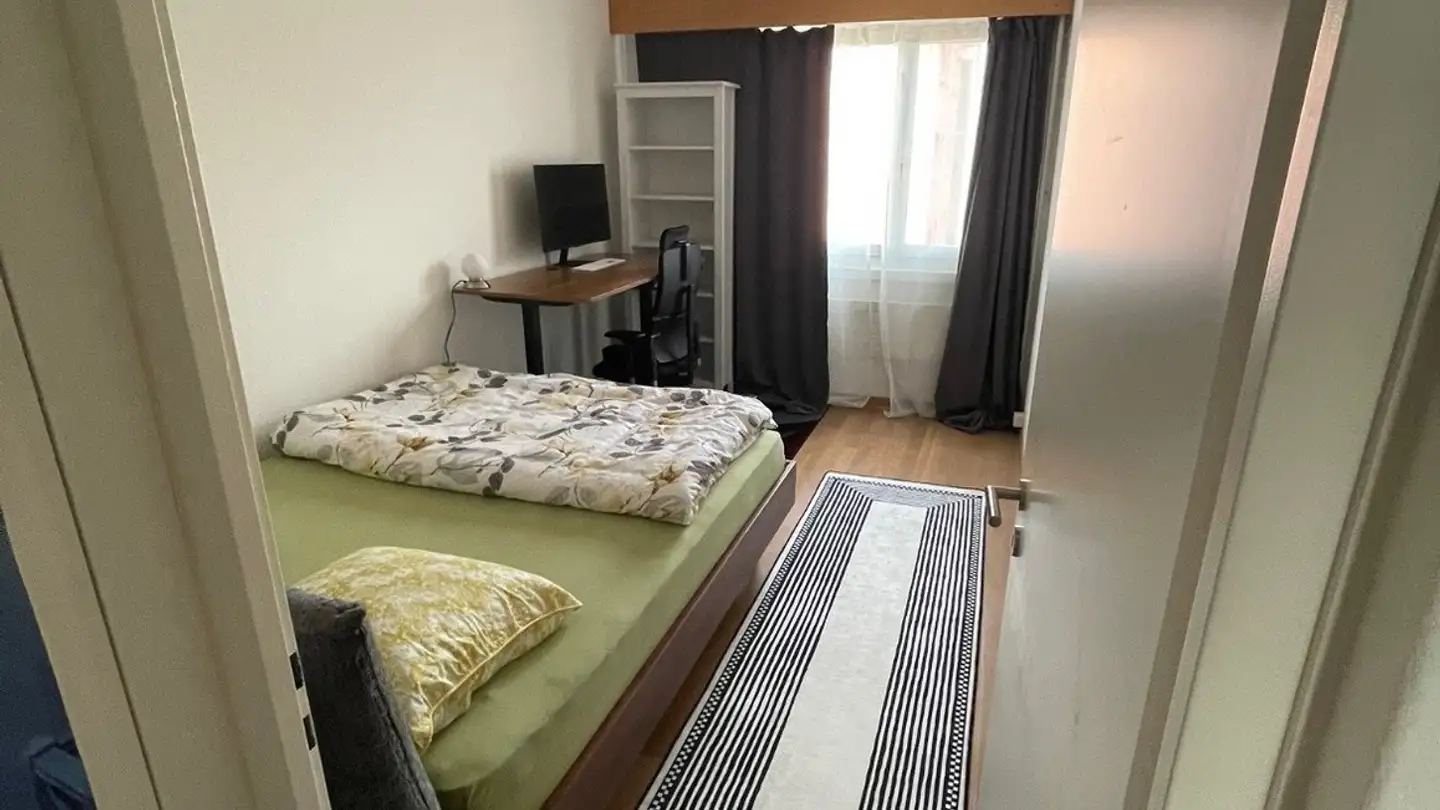 Chambre à louer - 8604 Volketswil