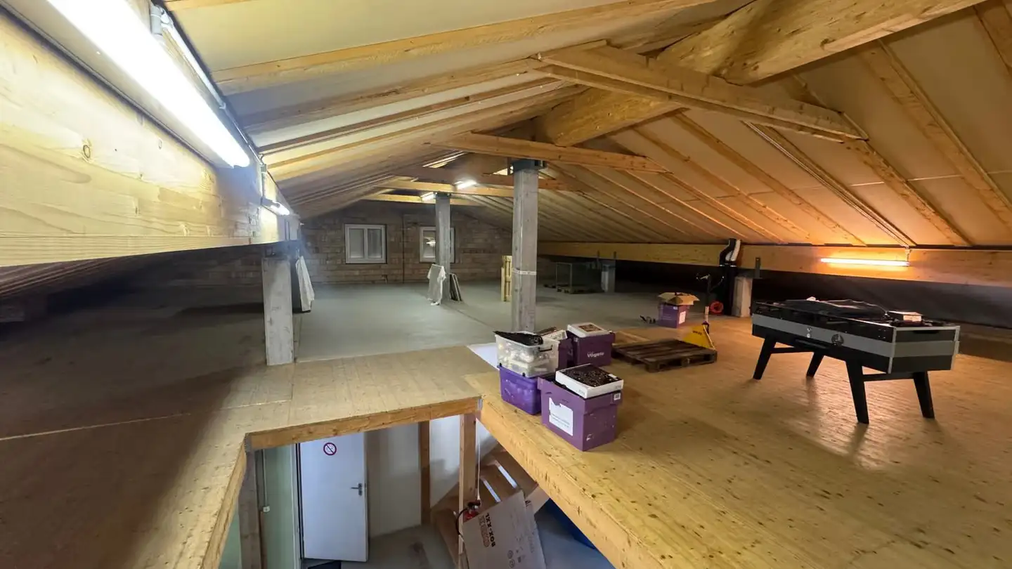Espace de stockage à louer - Hauptstrasse 7a, 8756 Mitlödi