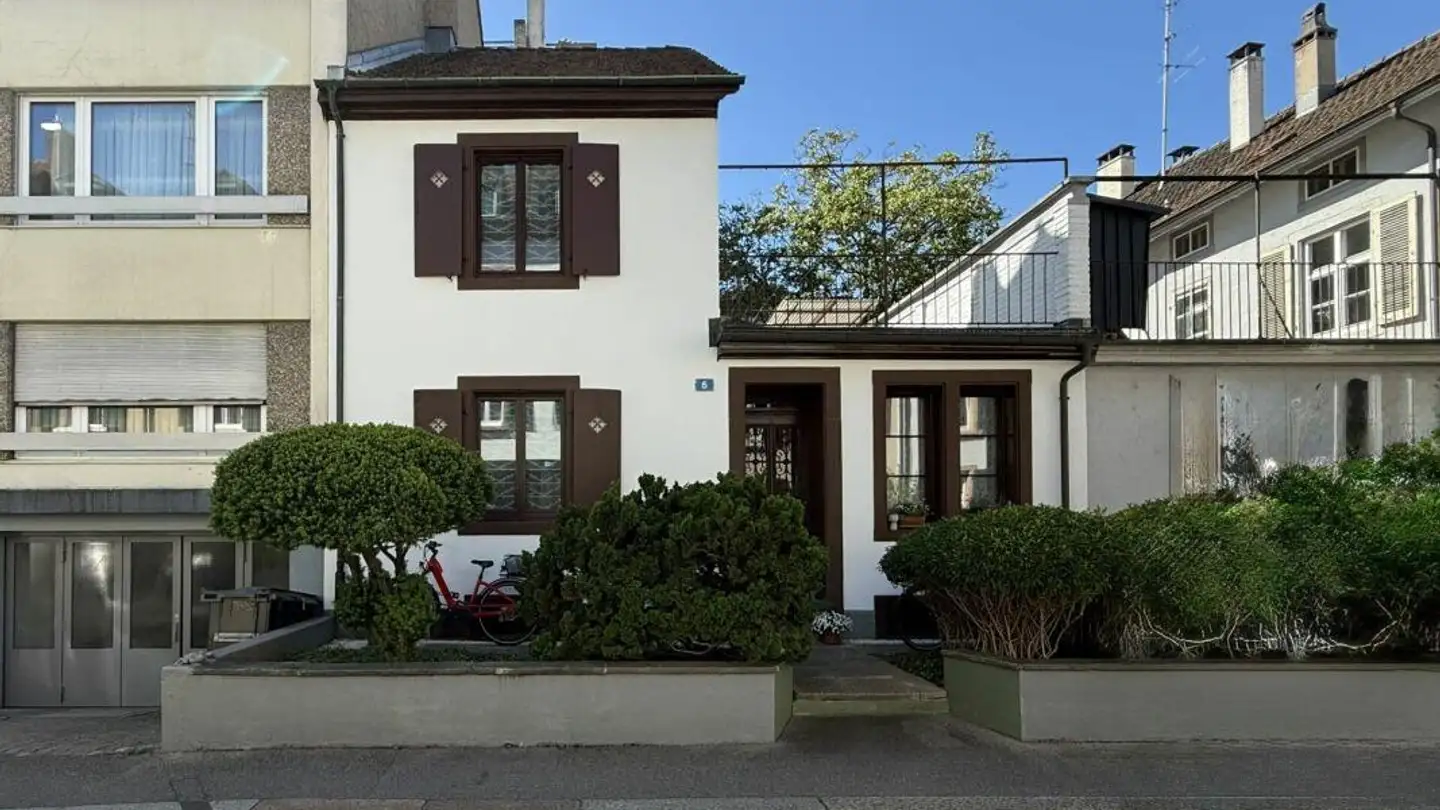 Row house for sale - Herrengrabenweg 6, 4054 Basel