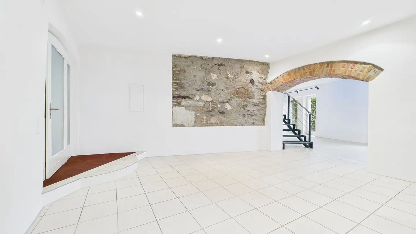 Apartment for rent - 6914 Carona - Photo 4