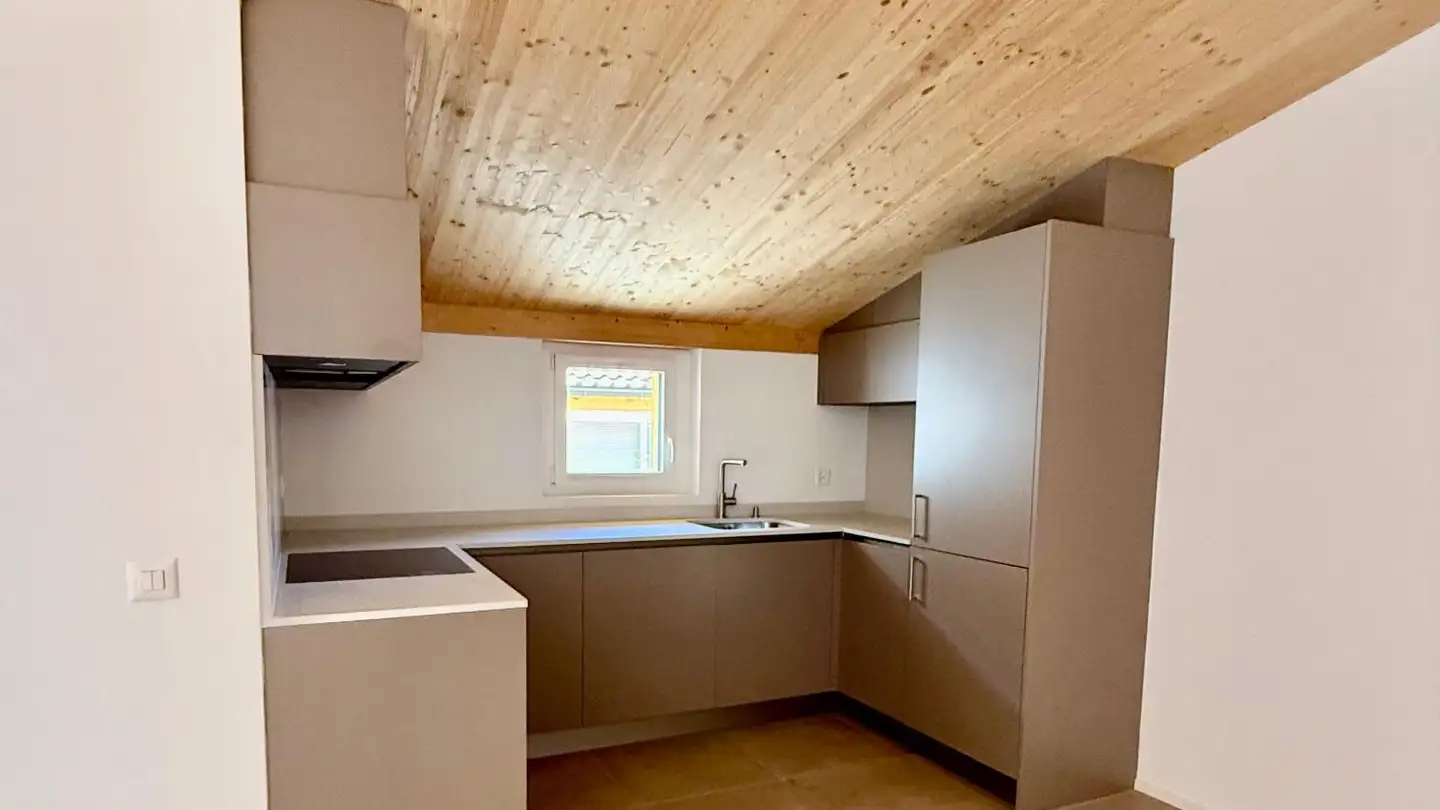 Appartement à louer - Via Canonico Manera, 6965 Cadro