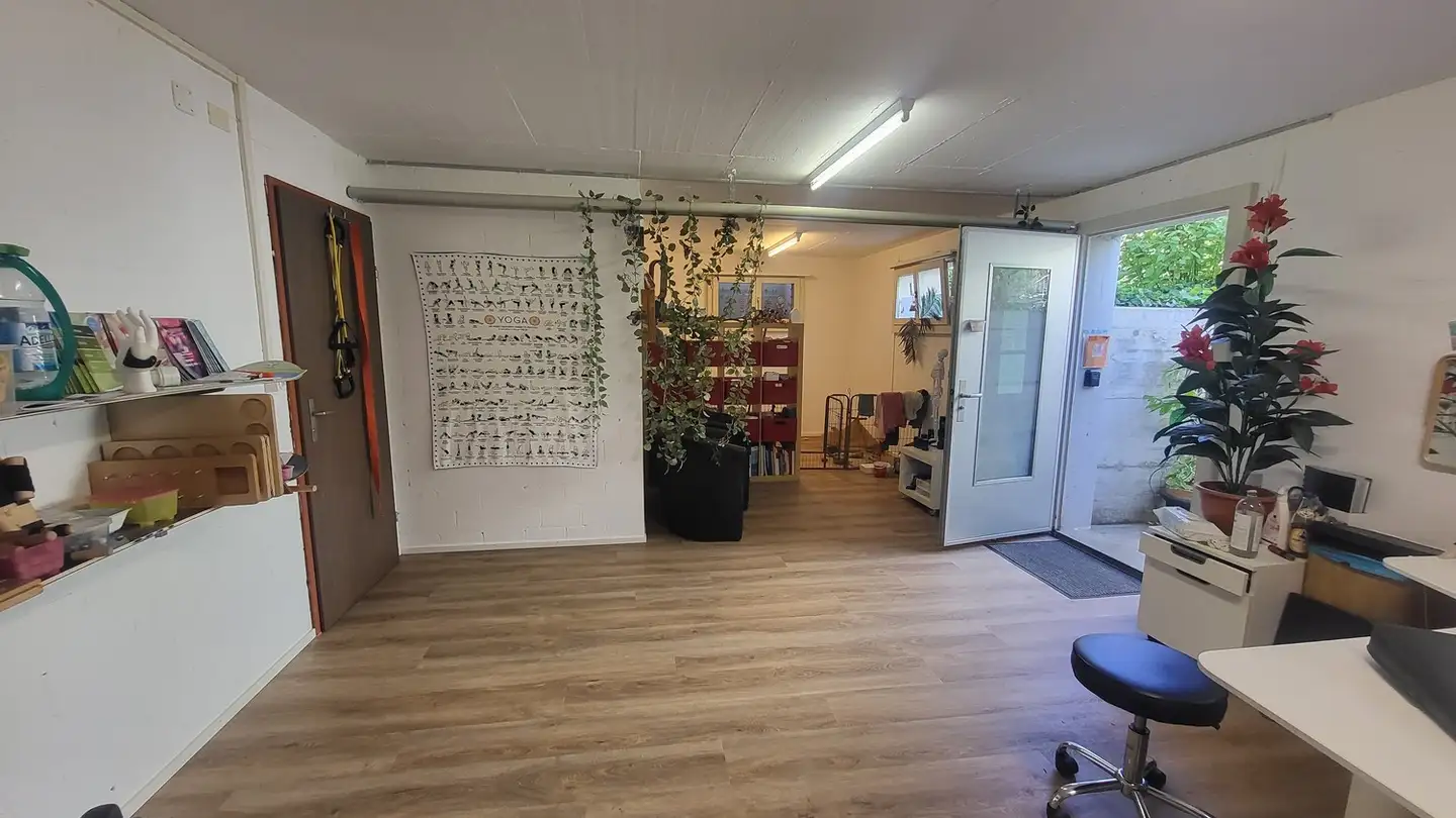 Bürofläche mieten - Hängertenstrasse 5, 8104 Weiningen ZH - Foto 2