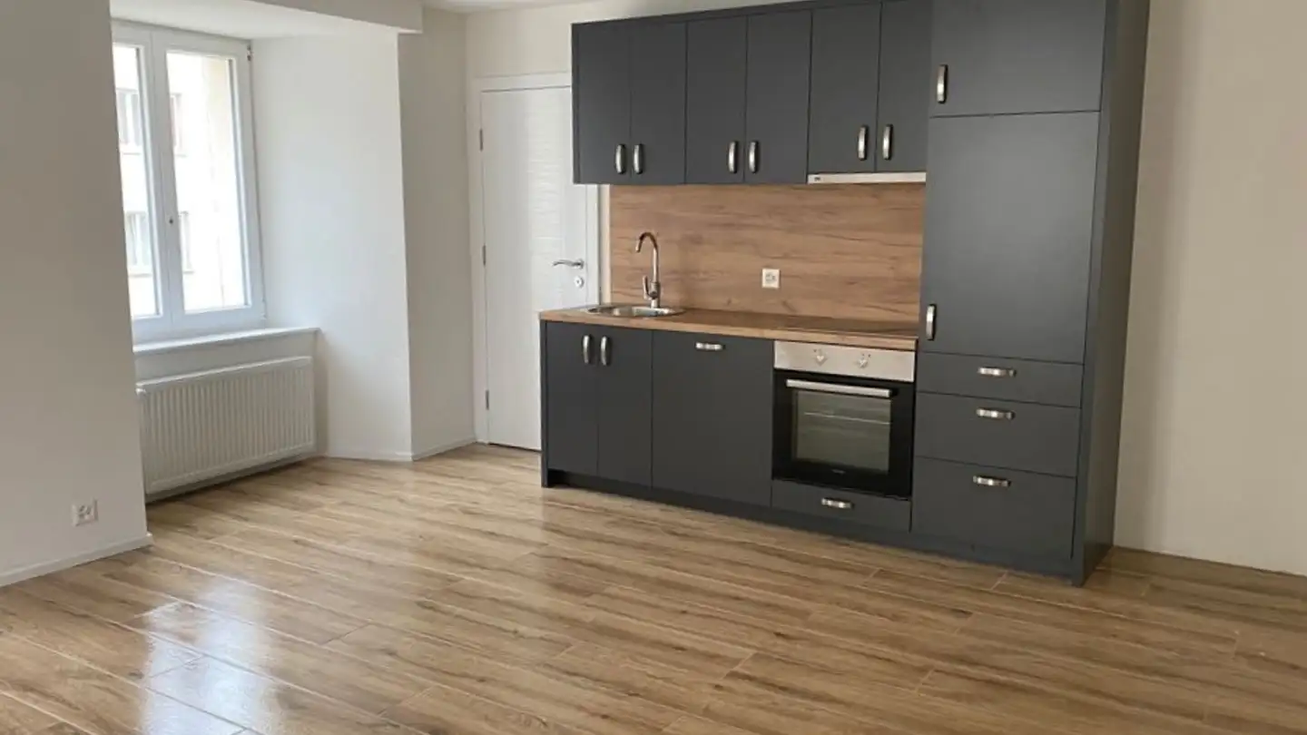 Studio for rent - Place Du 16 Mars 8, 2610 St-Imier - Photo 2