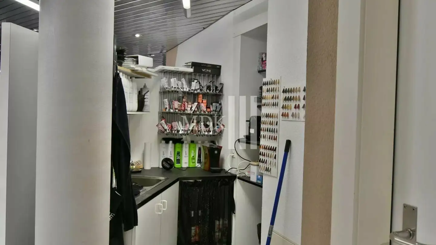 Spazio ufficio in affitto - Rue De Venise 3b, 1870 Monthey - Photo 4