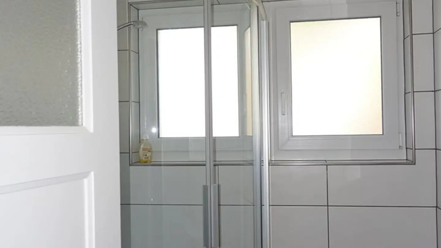 Attique à louer - Rue Du Nord 19, 2720 Tramelan - Photo 2