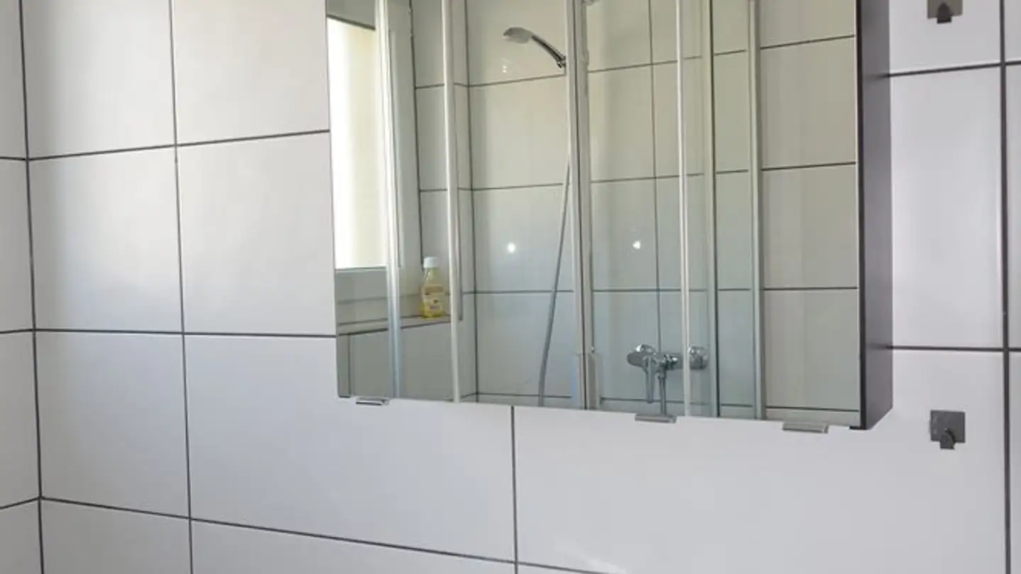 Attique à louer - Rue Du Nord 19, 2720 Tramelan - Photo 3