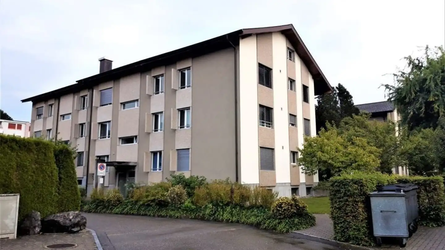 Parkplatz im Freien mieten - Zeughausstrasse 18, 3175 Flamatt