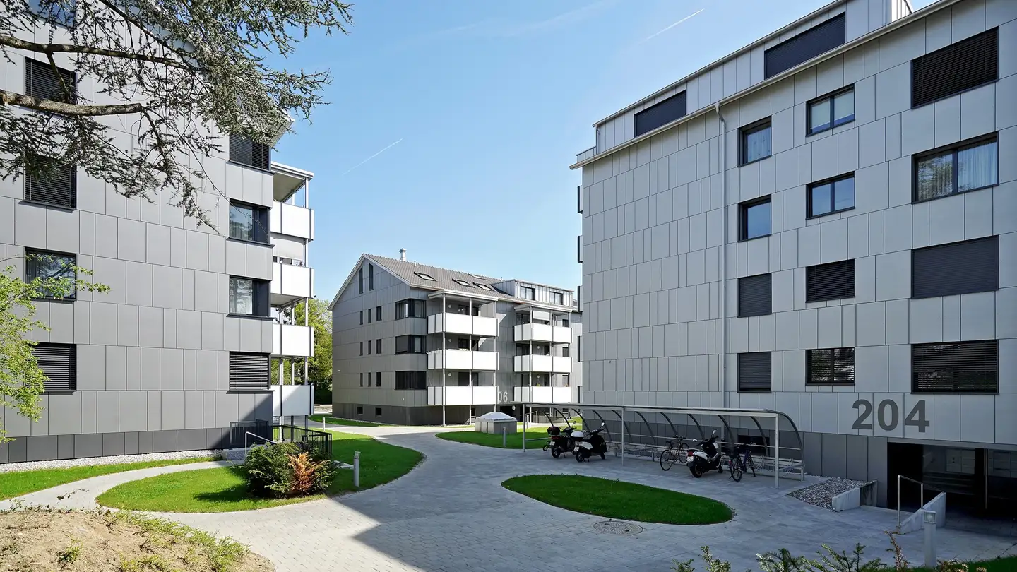 Indoor motorbike parking space for rent - 4123 Allschwil