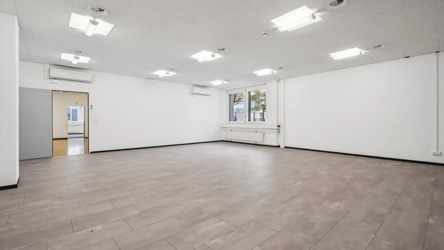 Office space for rent - Täfernstrasse 4, 5405 Dättwil AG - Photo 2