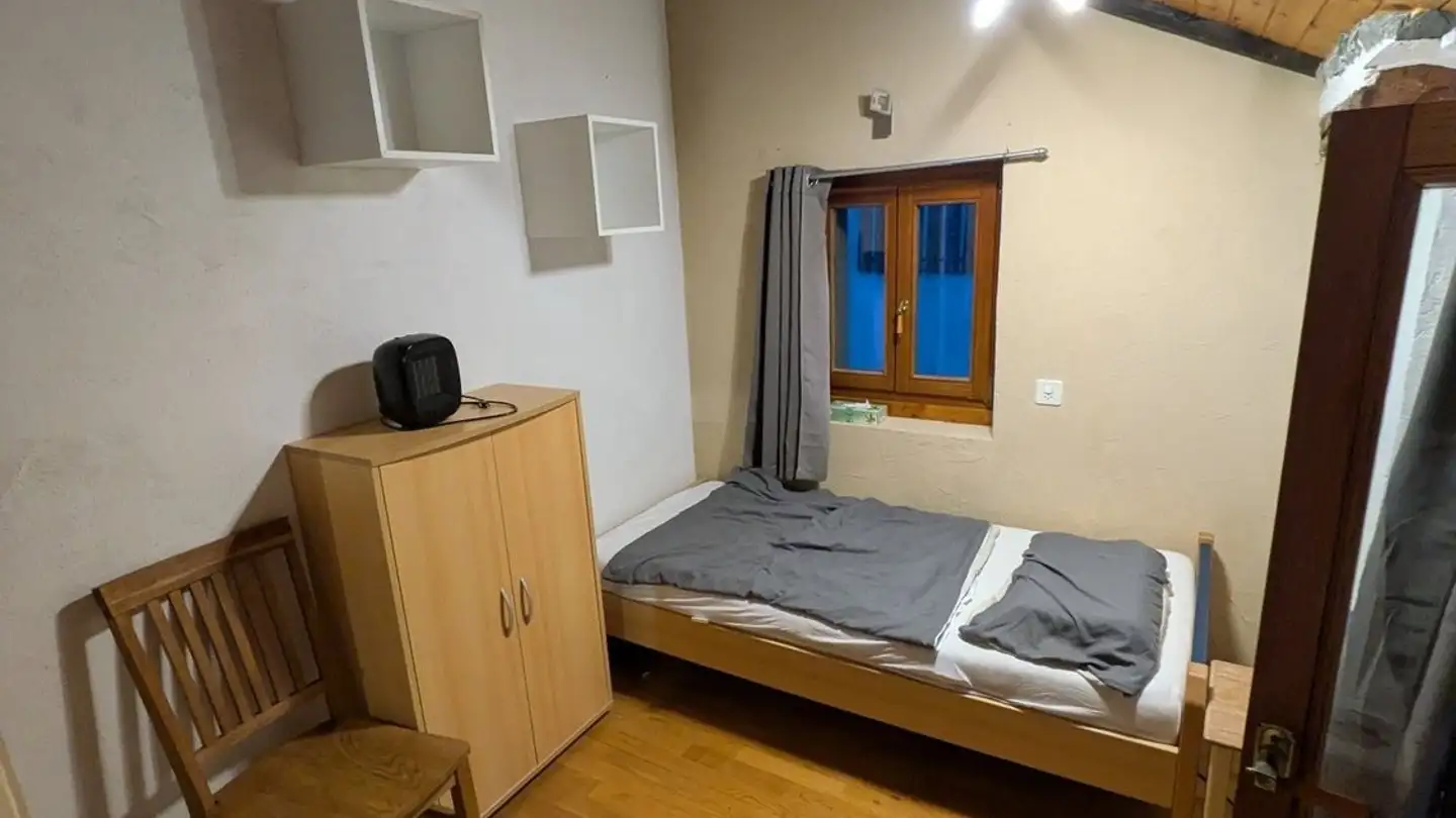 Single room for rent - Rue de l'Eglise 6, 1958 St-Léonard