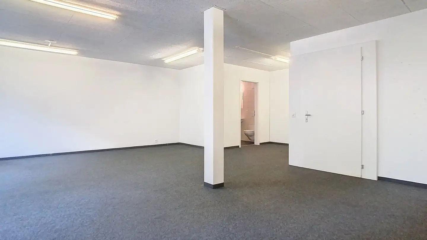 Spazio ufficio in affitto - Route De La Ferme 26, 1470 Estavayer-le-Lac - Photo 3