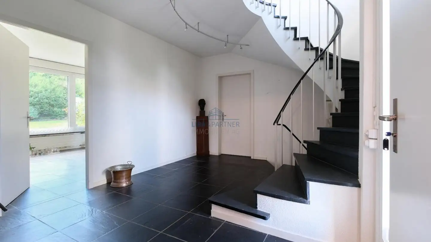 Einfamilienhaus kaufen - Rauracherweg 18, 4148 Pfeffingen - Foto 3