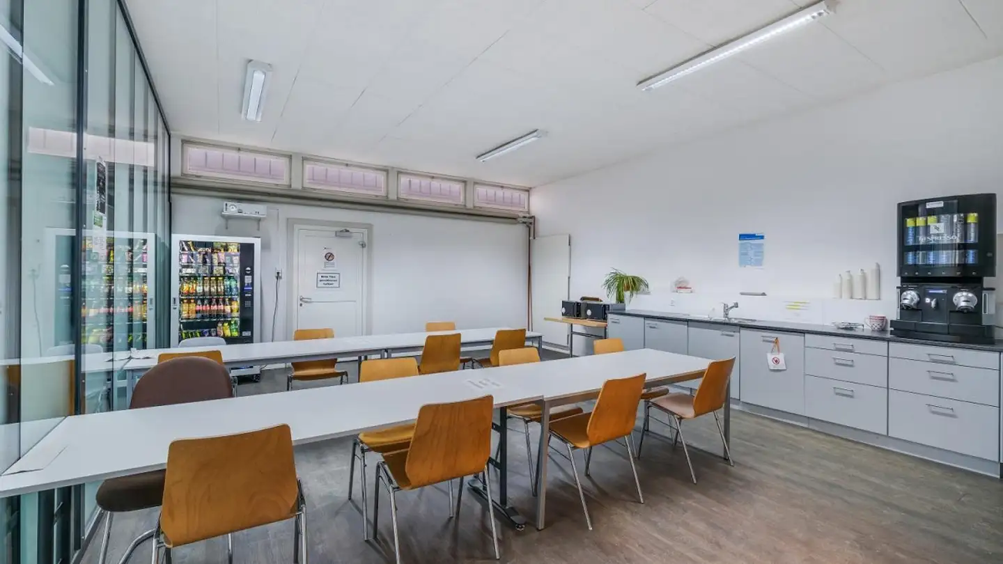 Commercial à louer - Sonnenwiesenstrasse 15, 8280 Kreuzlingen