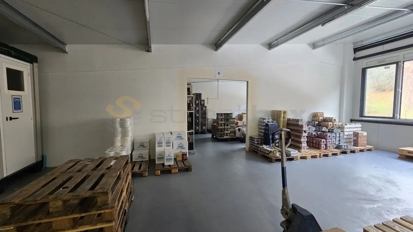 Commercial for rent - Route De Longirod 11, 1188 Gimel - Photo 4