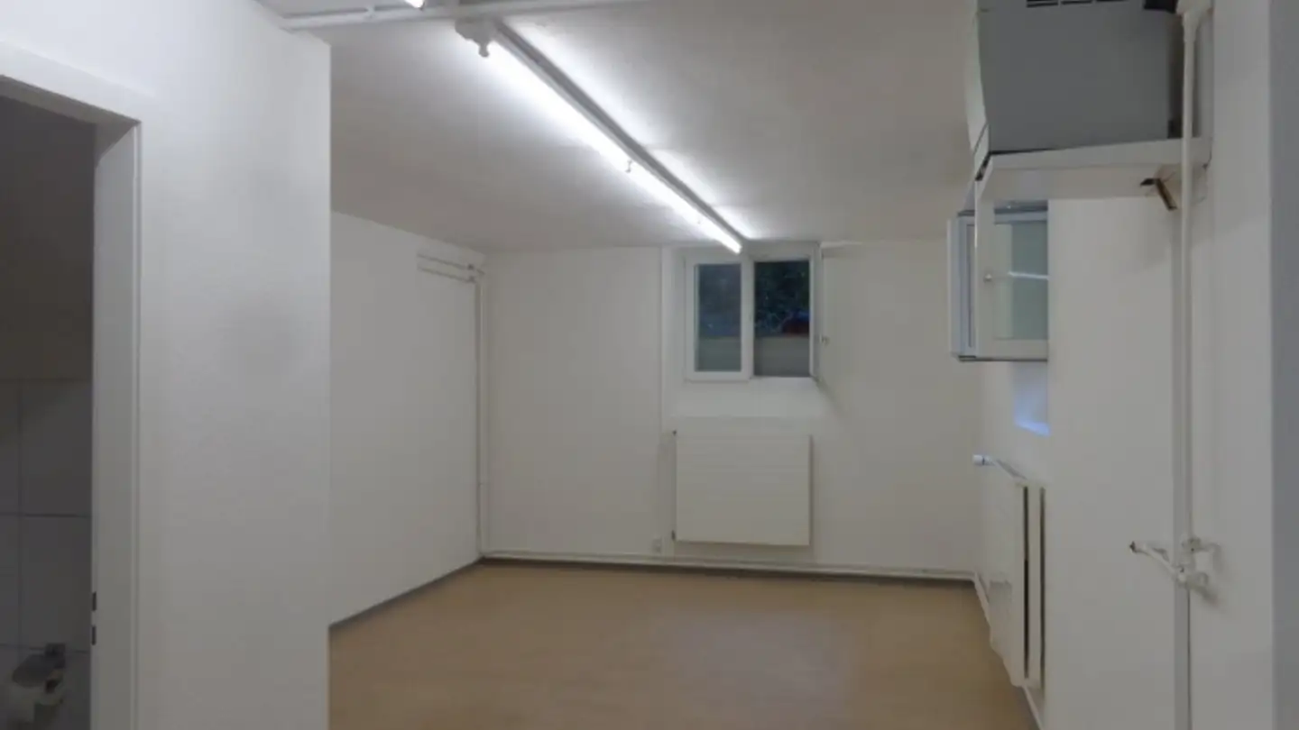 Mischgenutztes Gebäude mieten - Häldeliweg 18, 8044 Zürich