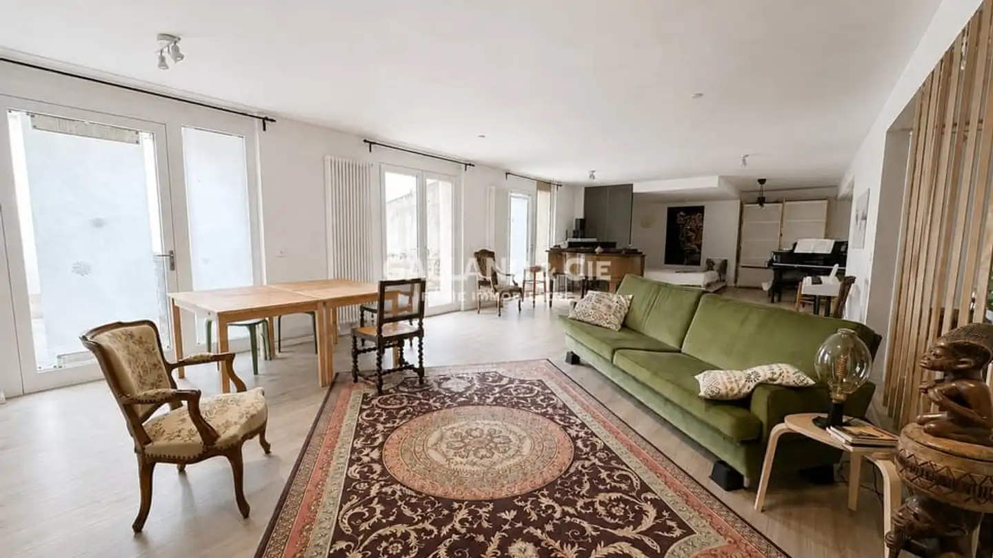 Commercial à vendre - 1010 Lausanne
