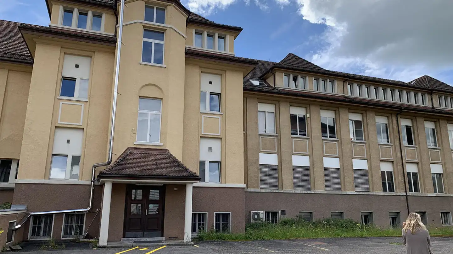 Commercial à louer - Tiergartenweg 1, 4710 Balsthal